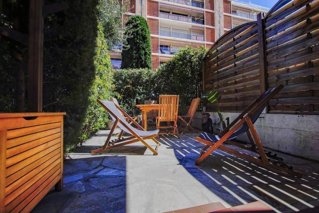 French Riviera: Seafront Apt & Pool Near Monaco Рокбрюн-Кап-Мартен Екстер'єр фото