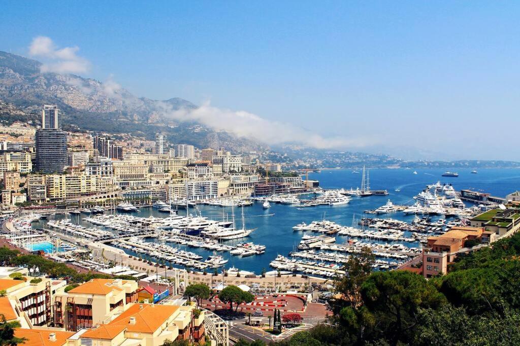 French Riviera: Seafront Apt & Pool Near Monaco Рокбрюн-Кап-Мартен Екстер'єр фото